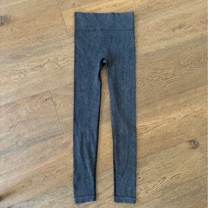 ⚡️Anvil Gray Leggings Comfortable Stylish Bottoms